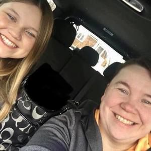 Meet your Posher, Carrie